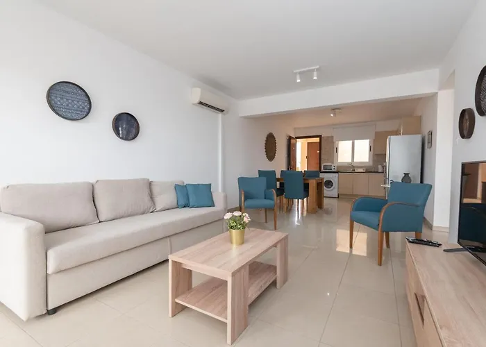 Narcissos \'Nissi Beach\' Apartment A8